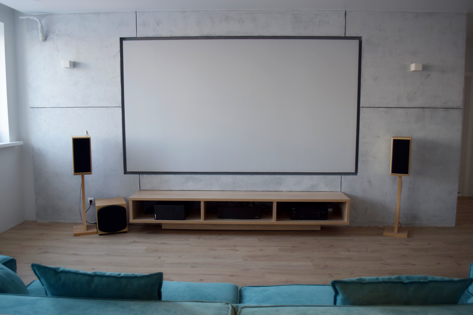 Нанесение экран краски "под ключ" краскопультом с гарантией от ...